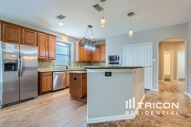 Building Photo - 122 Freedom Ct