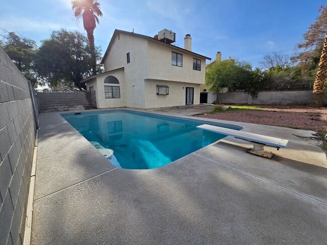 Building Photo - 5908 Filmore Ave