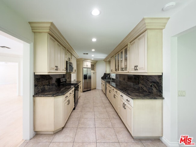 Building Photo - 1094 Garden Ln