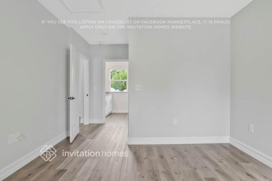 Building Photo - 7642 Coot St