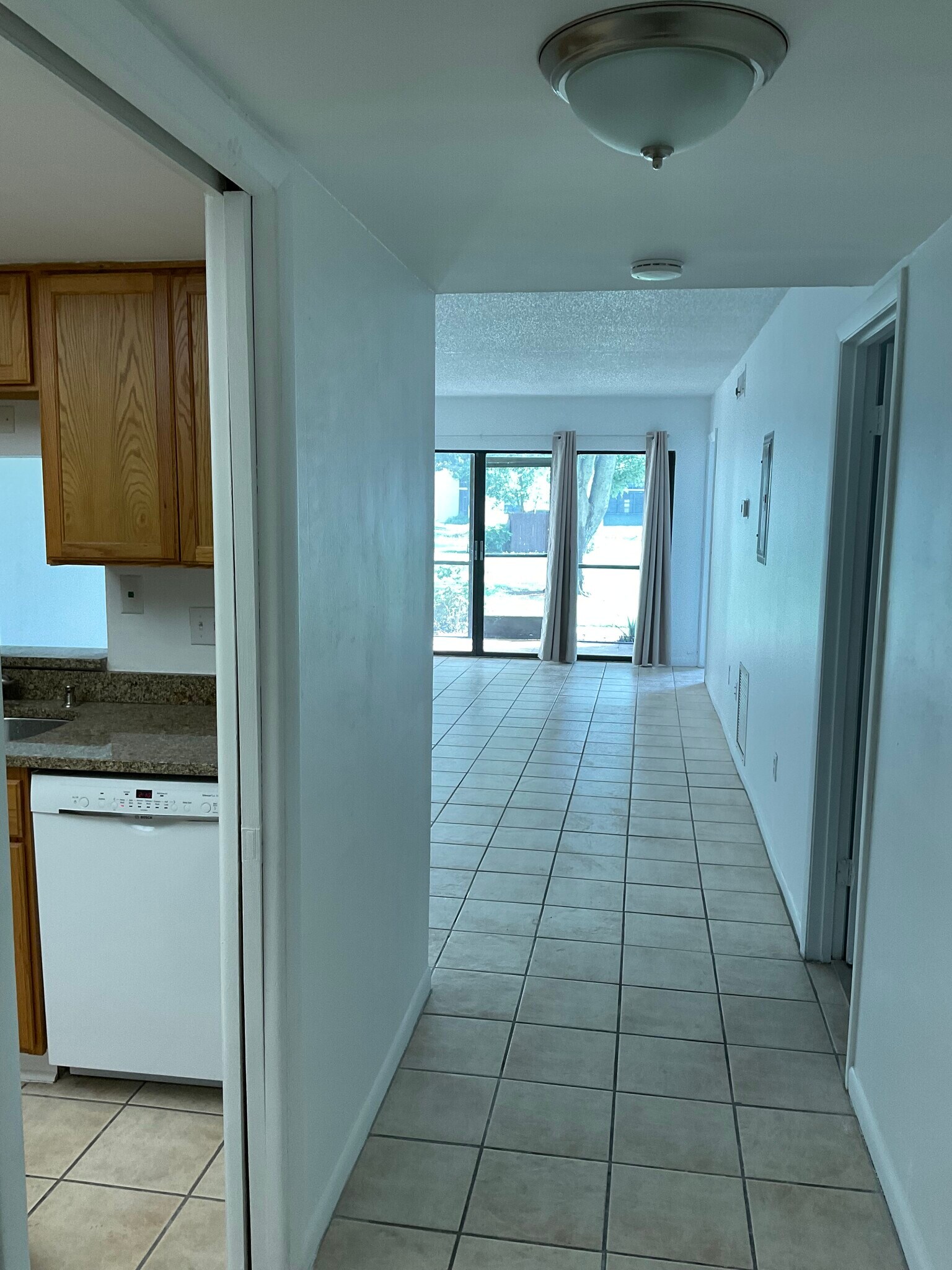 Building Photo - 2050 Oleander Blvd