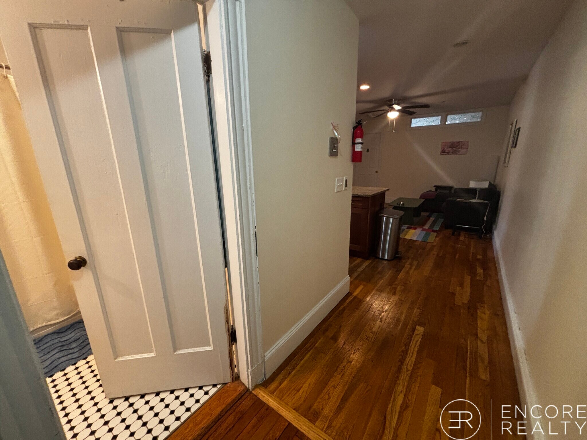 Building Photo - 62 Egmont St