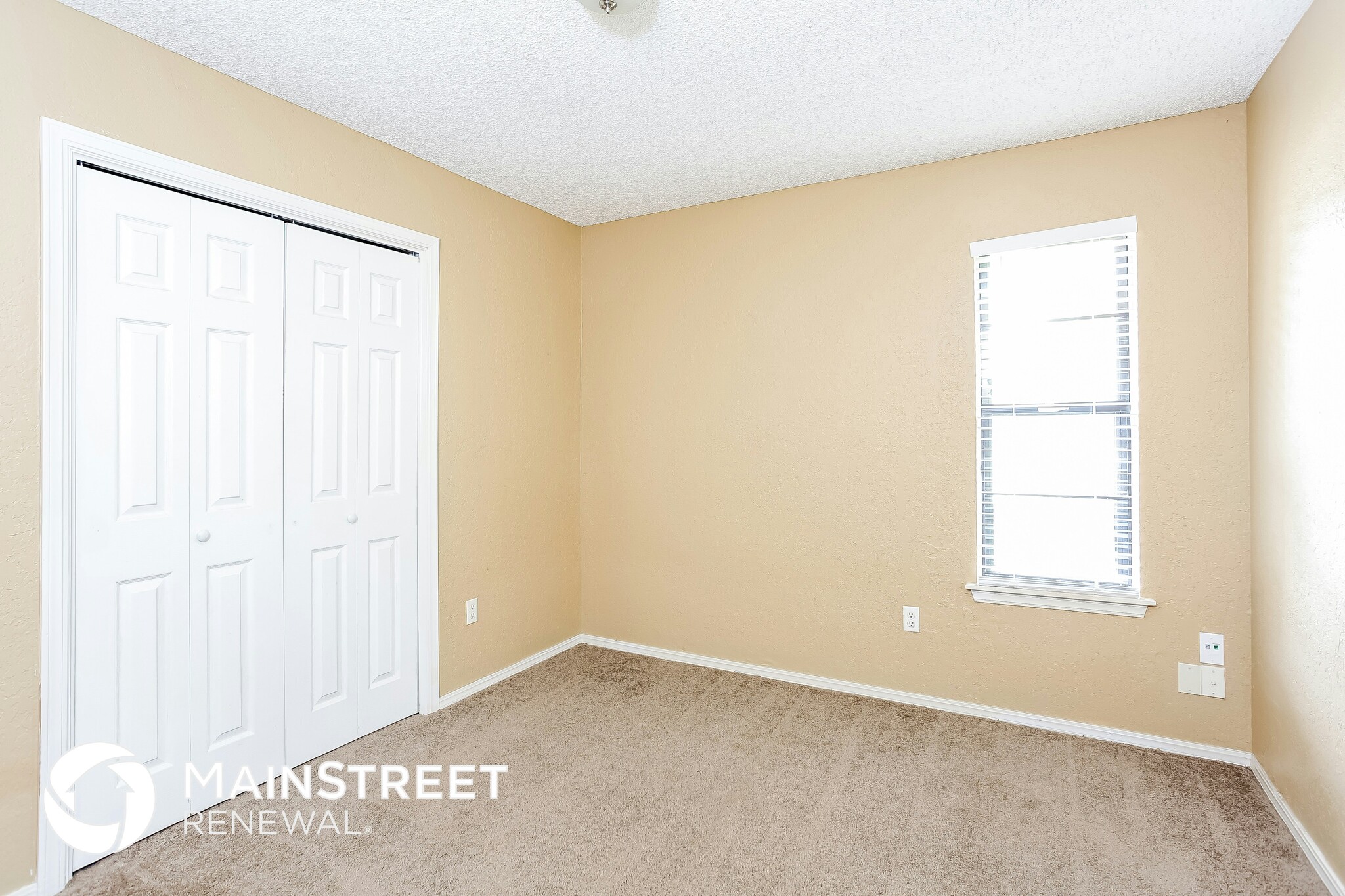 Building Photo - 1124 N Patterson Dr