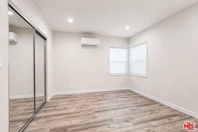 Building Photo - 5250 Whitsett Ave