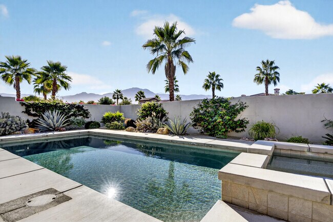 Building Photo - 55120 Autumn Valley Ct