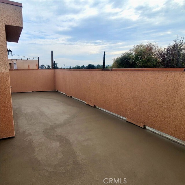 Building Photo - 5060 Kester Ave