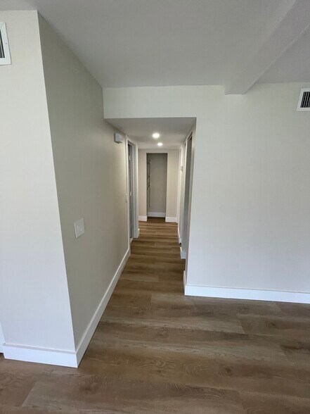 Building Photo - 1400 Pompei Ln