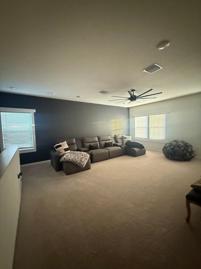 Building Photo - 4 Bedroom/3 Bath two-story home in Arbor Greens