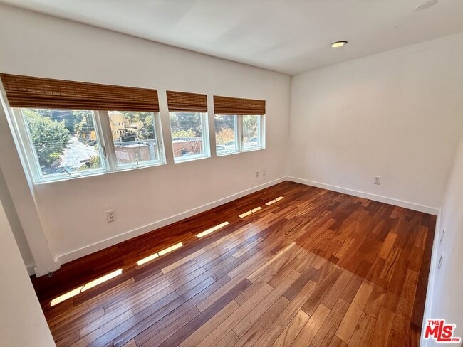 Building Photo - 2108 Tavern Trail