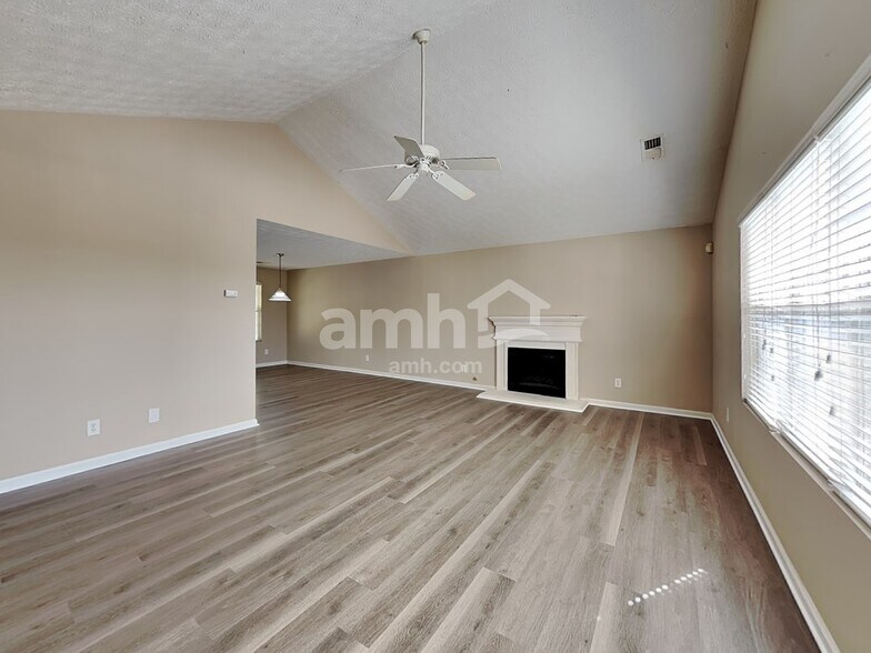 Building Photo - 1030 J Dorothy Pl