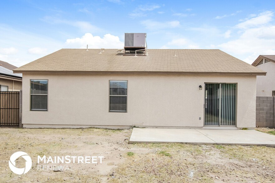 Building Photo - 12810 N 115th Ave