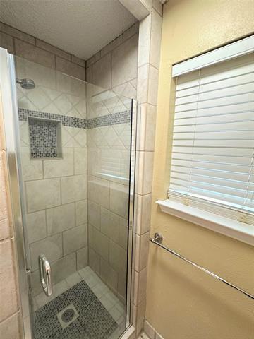 Building Photo - 1707 Bedford Oaks Ct