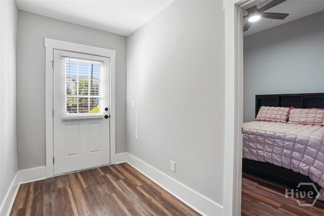 Building Photo - 537 E Congress St