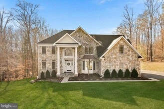 Building Photo - 8138 Rondelay Ln