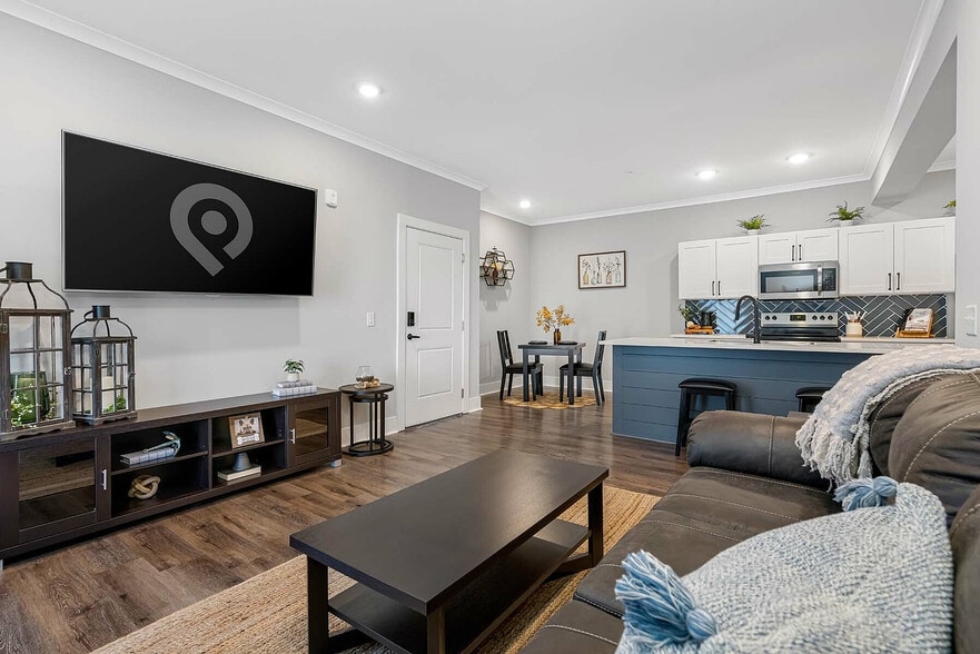 FL-40_edit - Pointe Grand Port Wentworth