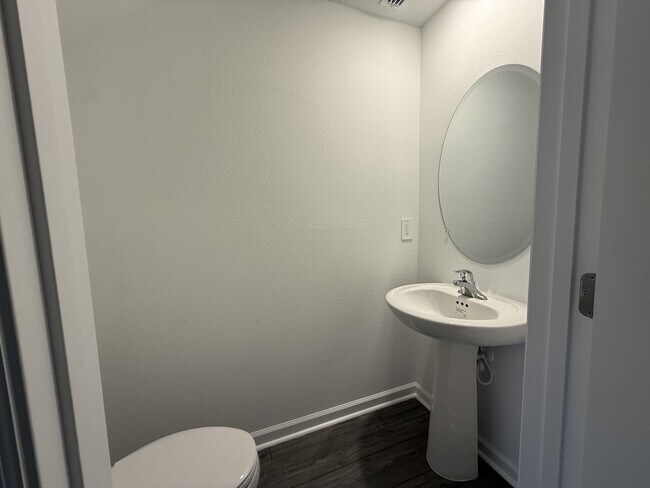 Building Photo - 14428 NW 164th Rd