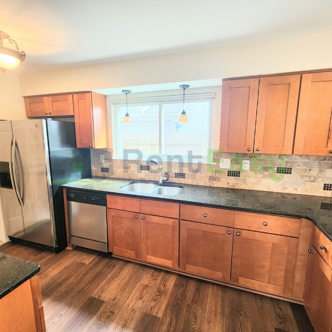 Building Photo - 5340 Chatham Lake Dr