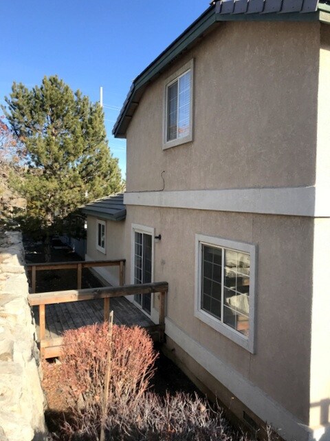 Building Photo - Great home In sparks..Close to everything!!!