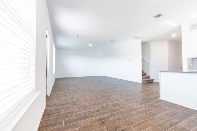 Building Photo - 1625 Brimhurst Dr