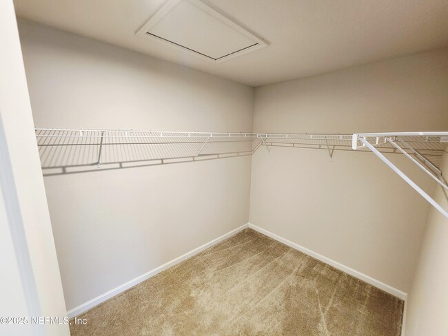 Building Photo - 11303 Streamsong Dr
