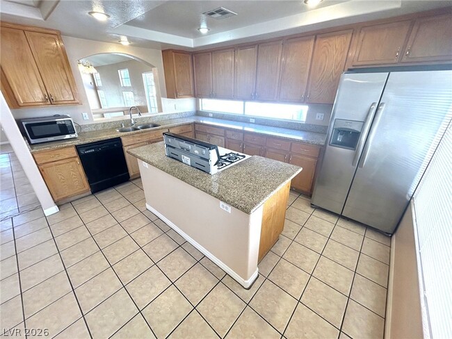 Building Photo - 2514 Quail Canyon Ave