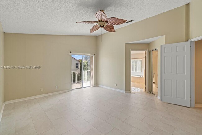 Building Photo - 18405 NW 9th Ct