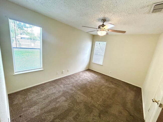 Building Photo - 3607 Bremen Ave