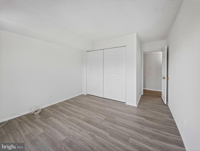 Building Photo - 7680 Tremayne Pl