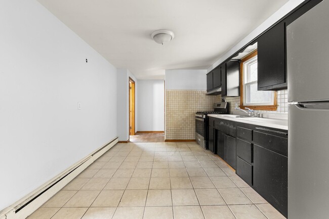 Building Photo - 336 Princeton Ave