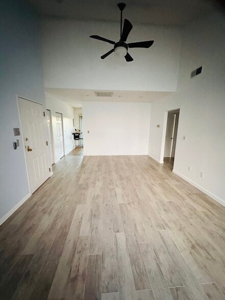 Building Photo - 158 Quincy Ave