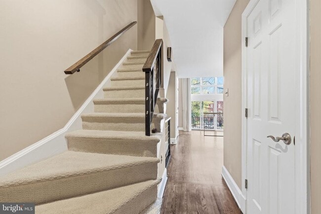 Building Photo - 3919 Georgetown Ct NW