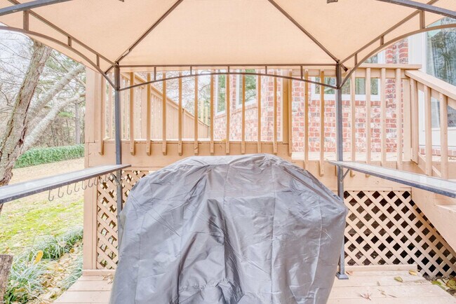 Building Photo - 13810 AR-16 Scenic