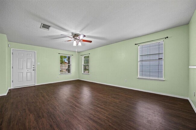 Building Photo - 17305 Dashwood Creek Dr