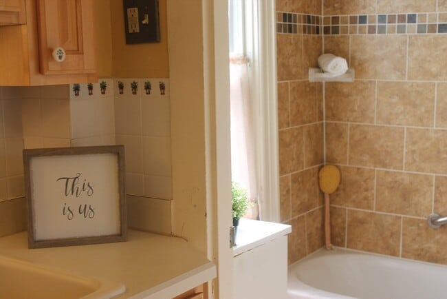 Building Photo - 112 Cottage St