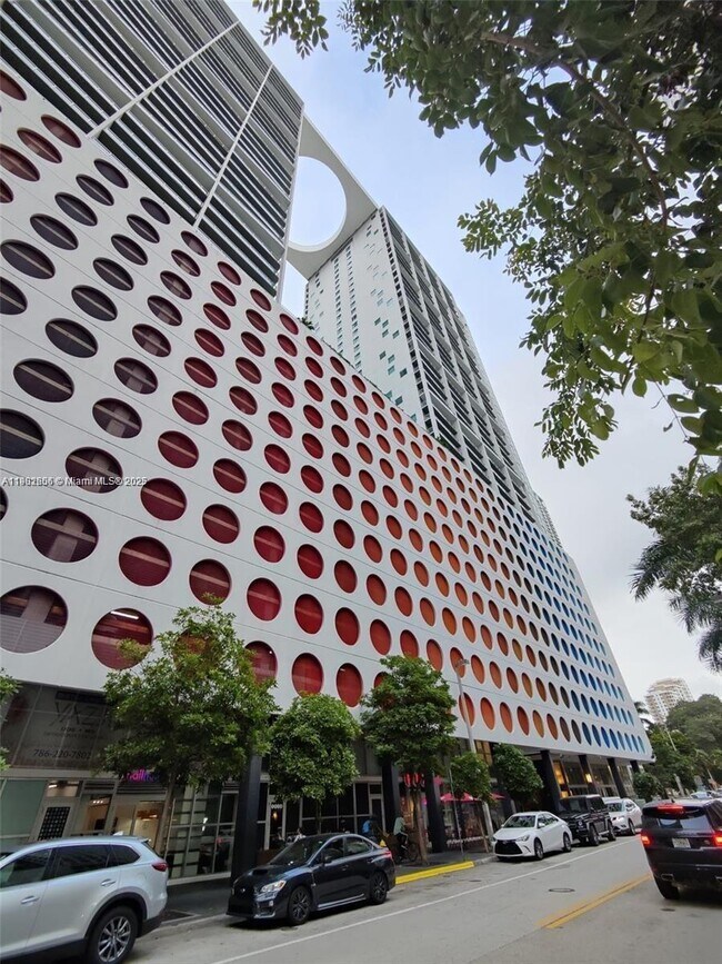 Primary Photo - 55 SE 6th St