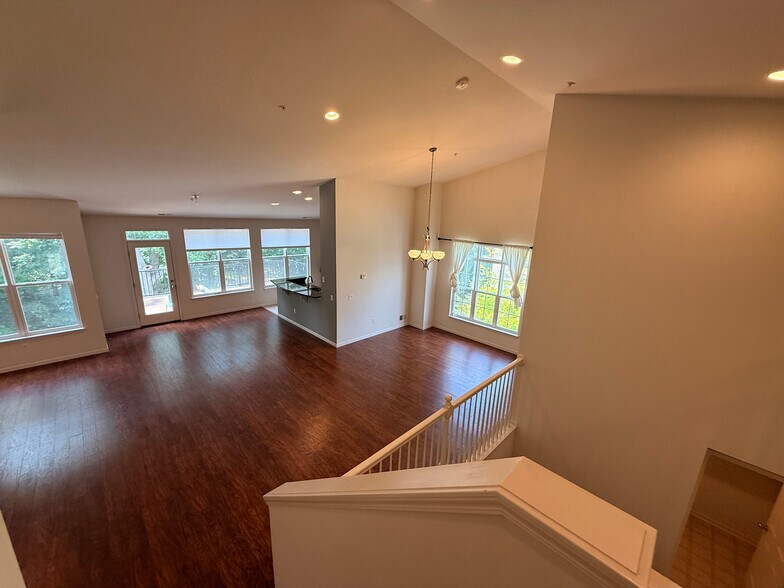 Building Photo - 3145 Asher Rd