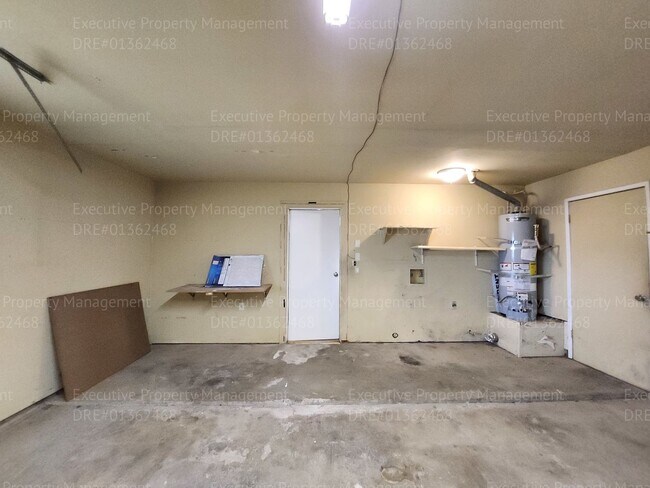 Building Photo - 3 bedroom/ 2 bath house near Pacheco Rd/ A...