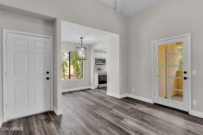 Building Photo - 7008 E Gold Dust Ave