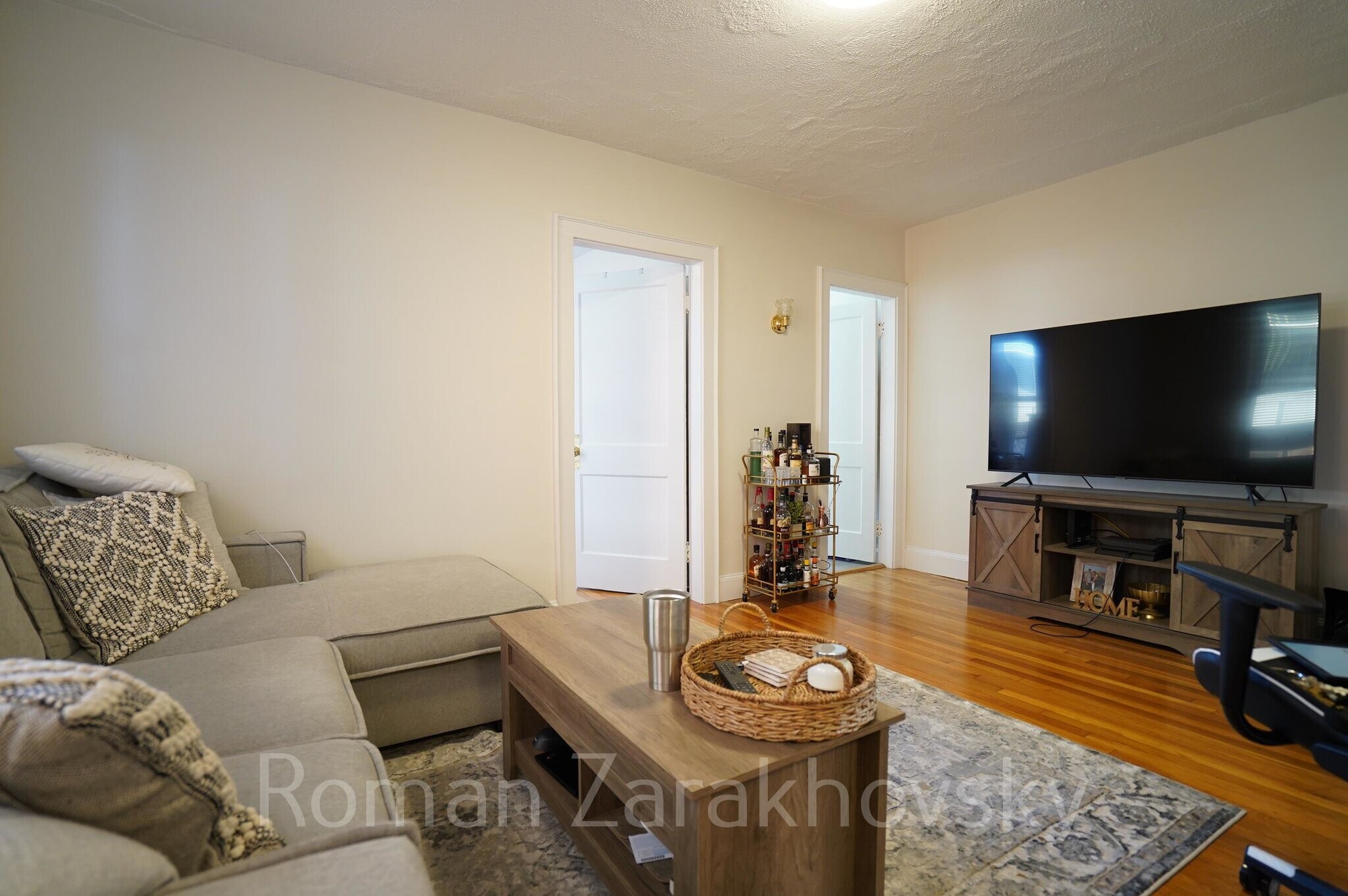 Building Photo - 431 Broadway