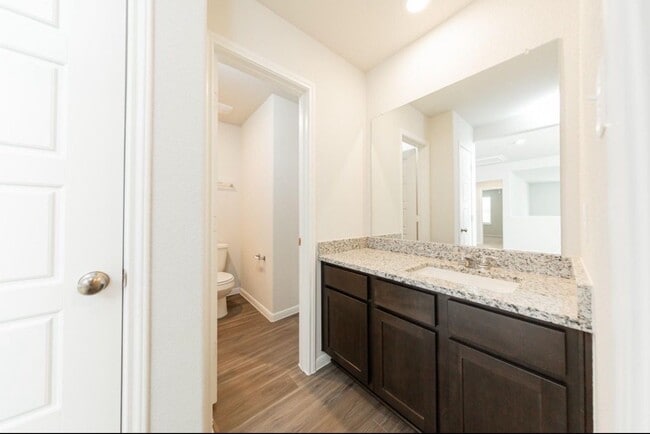 Building Photo - 15634 Buffalo Mdw Ct