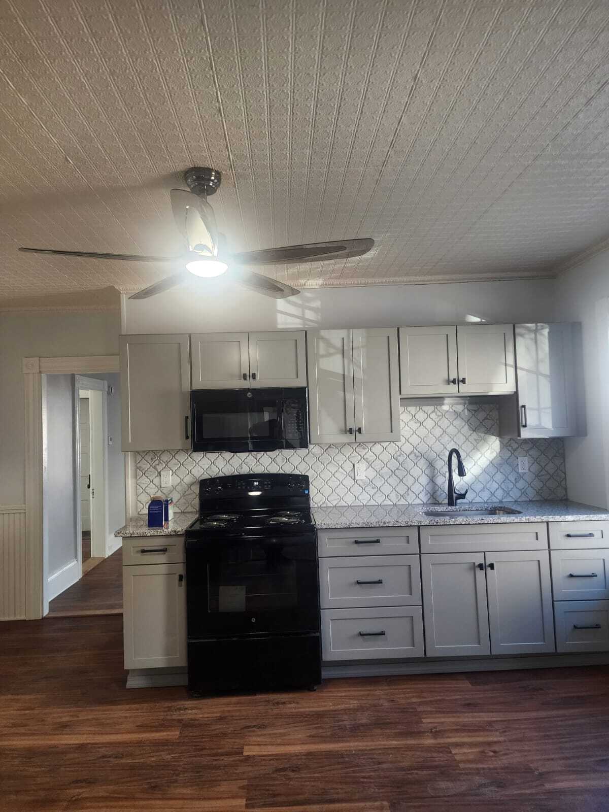 Building Photo - 135 Myrtle St