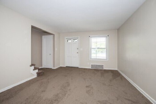 Building Photo - 25141 Treadwell Ave