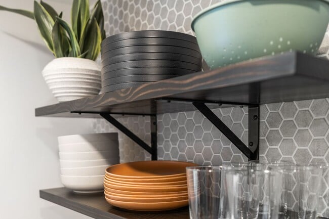 Building Photo - Stylish & Turnkey Furnished 2-BR Daylight Basement Apartment – Utilities + Wi-Fi Included