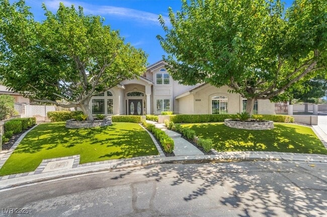 Building Photo - 8000 Silver King Dr