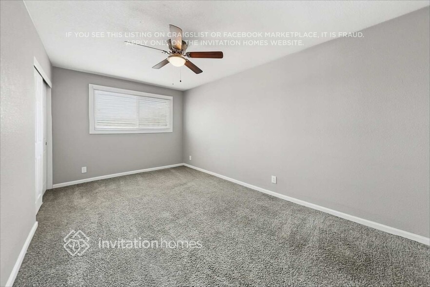 Building Photo - 943 E Manhatton Dr