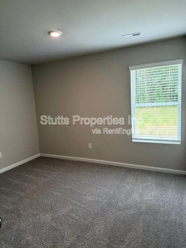Building Photo - 323 Skykomish Rd