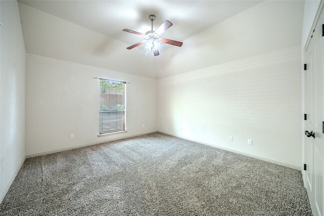 Building Photo - 109 Chateau Dr