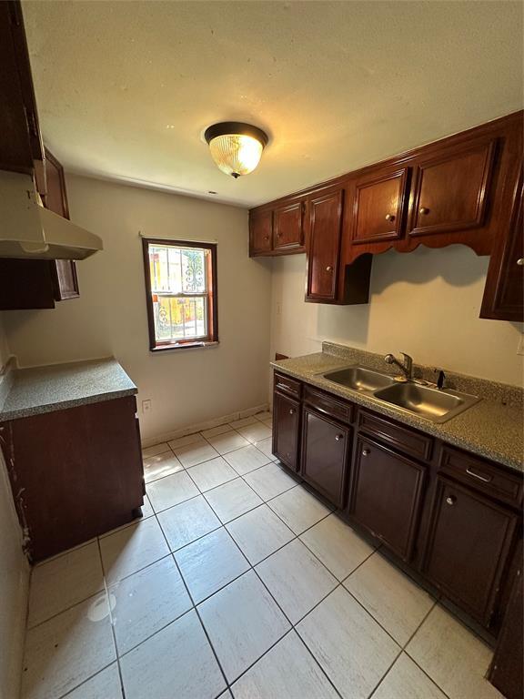 Building Photo - 32 Farrell St