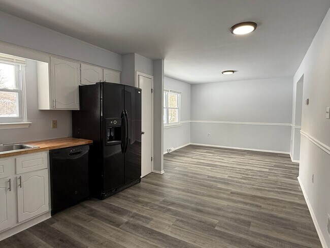 Building Photo - 4 Bed Home - Boothwyn, PA