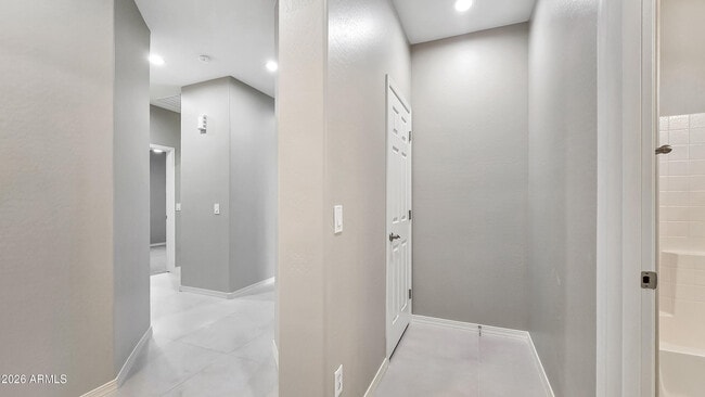 Building Photo - 17878 W Desert Wind Dr